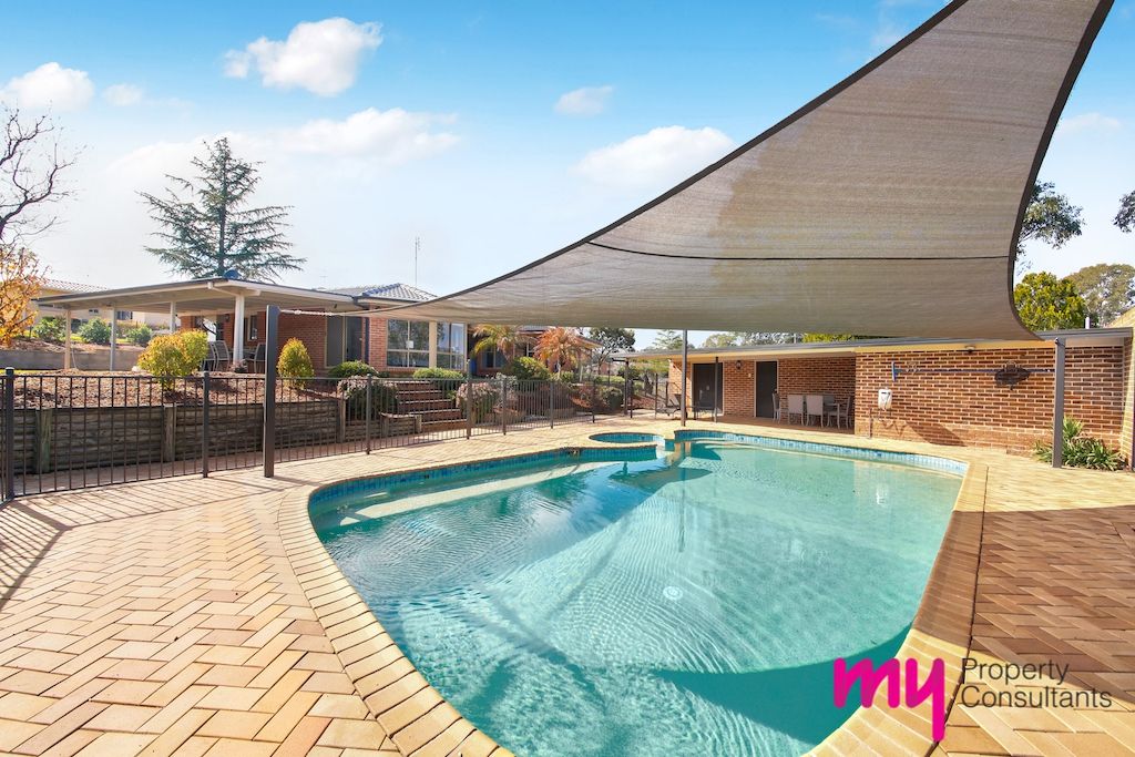 11 Willoughby Circuit, Grasmere NSW 2570, Image 0