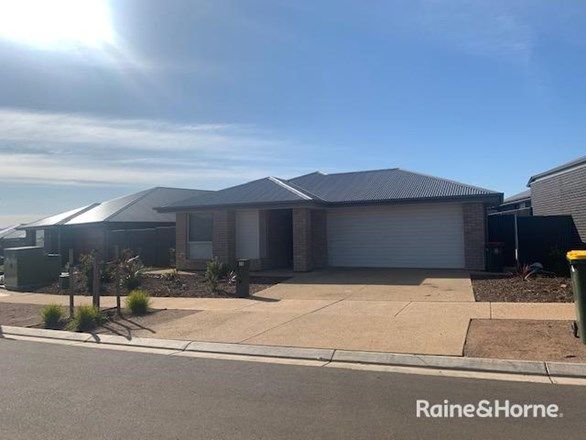 4 bedrooms House in 15 Henderson Street BLAKEVIEW SA, 5114