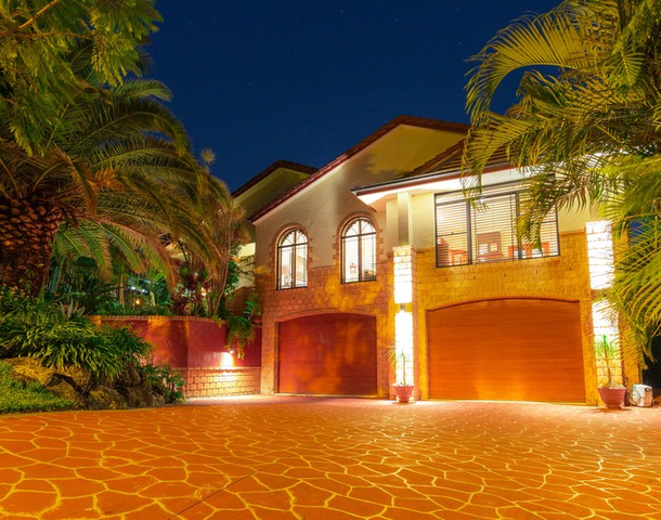 21 Pago Terrace, Pacific Pines QLD 4211
