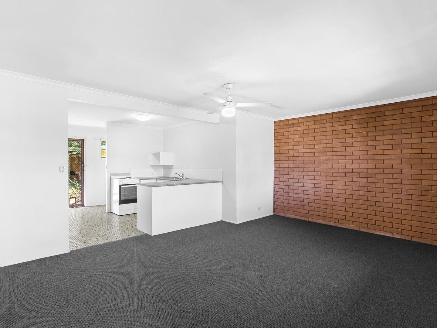 2 bedrooms Apartment / Unit / Flat in 1/1-7 Boyd Street EAGLEBY QLD, 4207