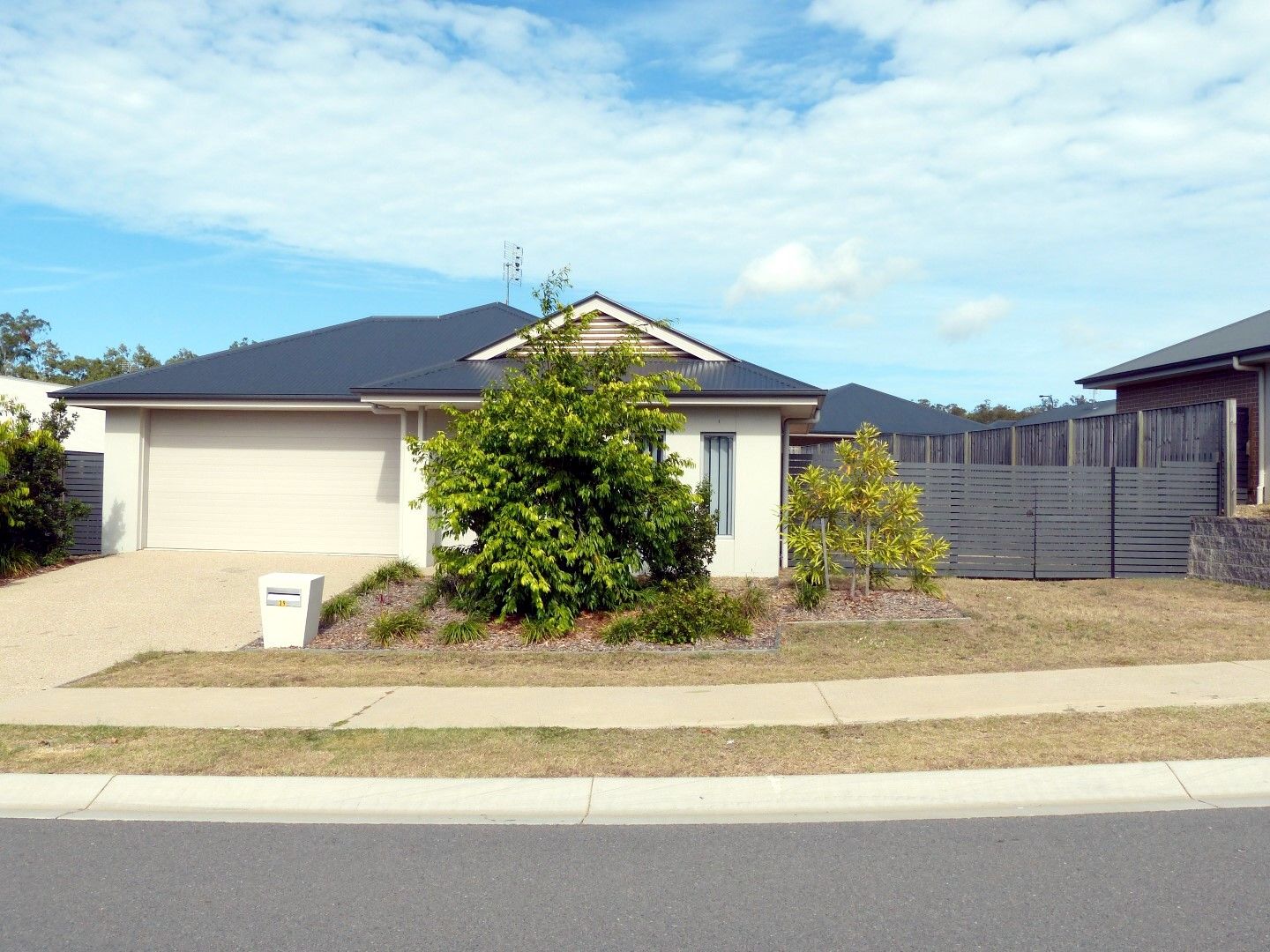 39 Clover Crescent, Boyne Island QLD 4680, Image 0