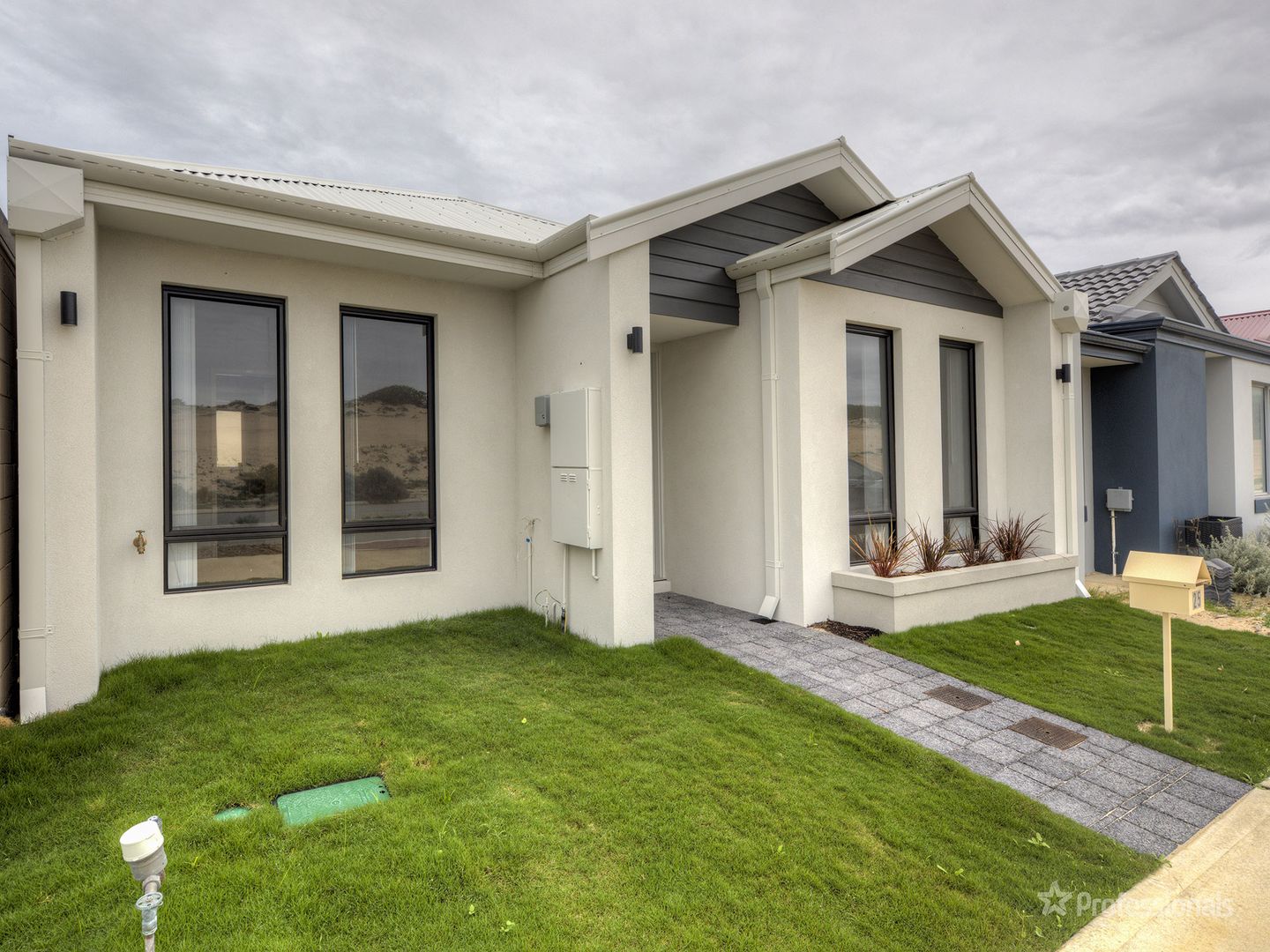 25 Reef Break Drive, Two Rocks WA 6037 - House For Rent - $500 | Domain
