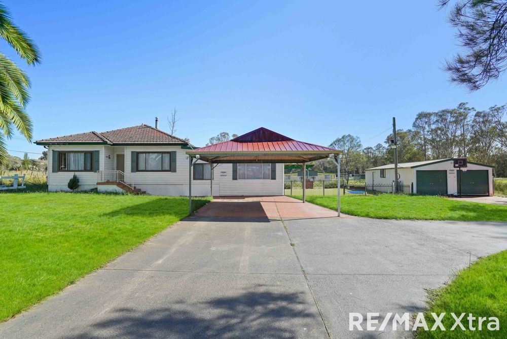 2 bedrooms House in 235A Gurner Avenue KEMPS CREEK NSW, 2178