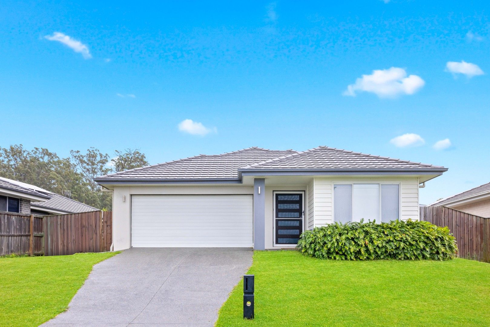 4 bedrooms House in 22 Allport Avenue THRUMSTER NSW, 2444