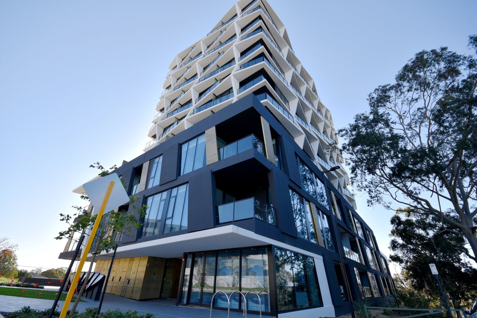 2 bedrooms Apartment / Unit / Flat in 3/48 Riversdale Road RIVERVALE WA, 6103