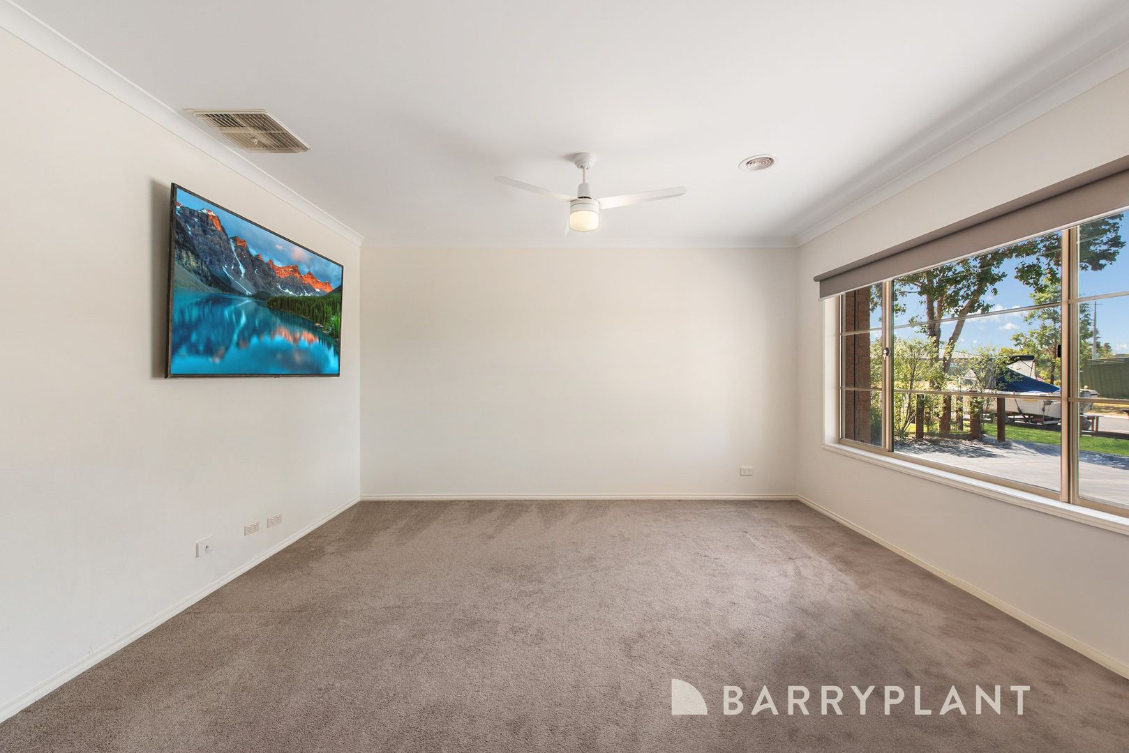 12 Burchelli Way, Wyndham Vale VIC 3024, Image 2