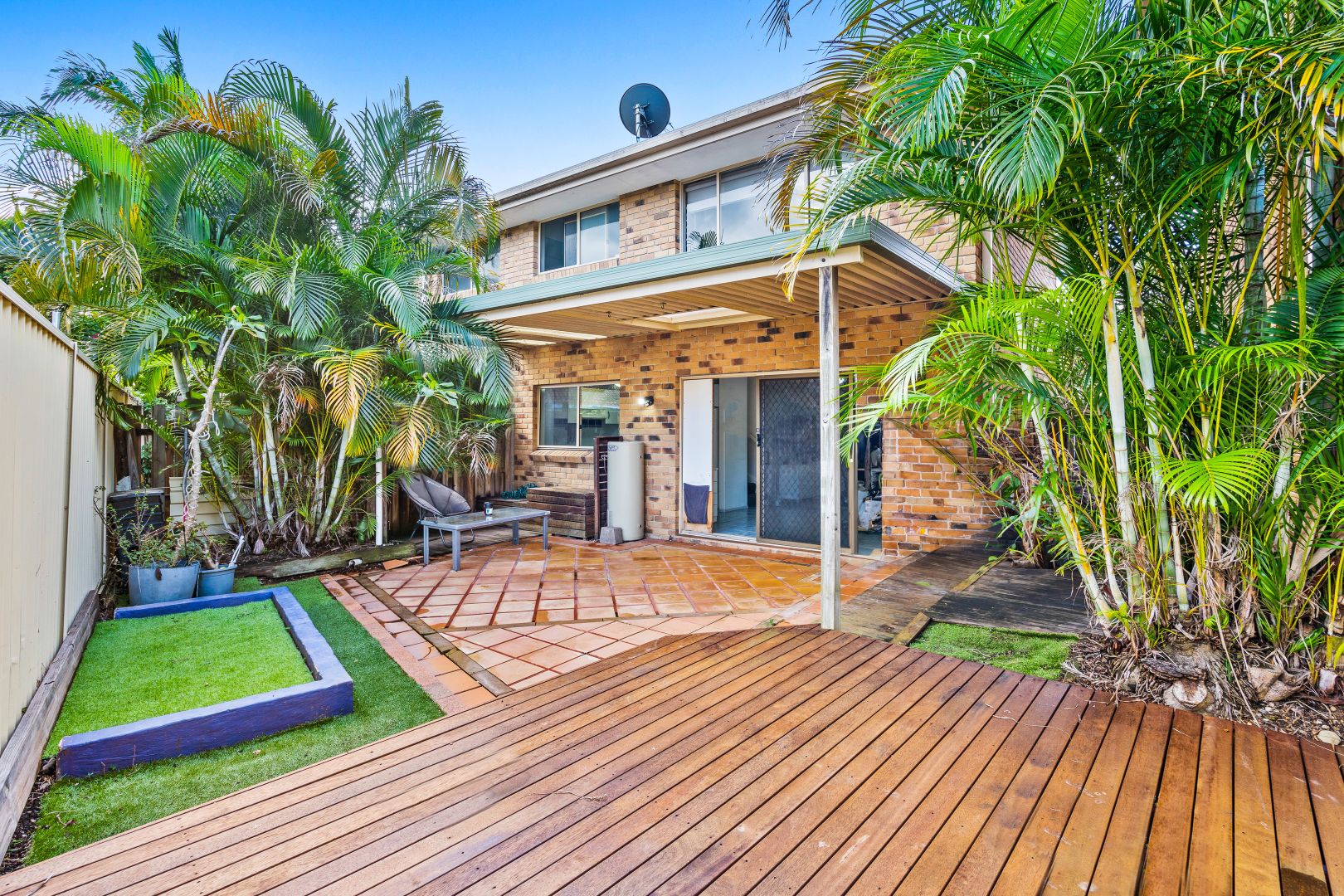 11/12 Cupania Place, Elanora QLD 4221, Image 1