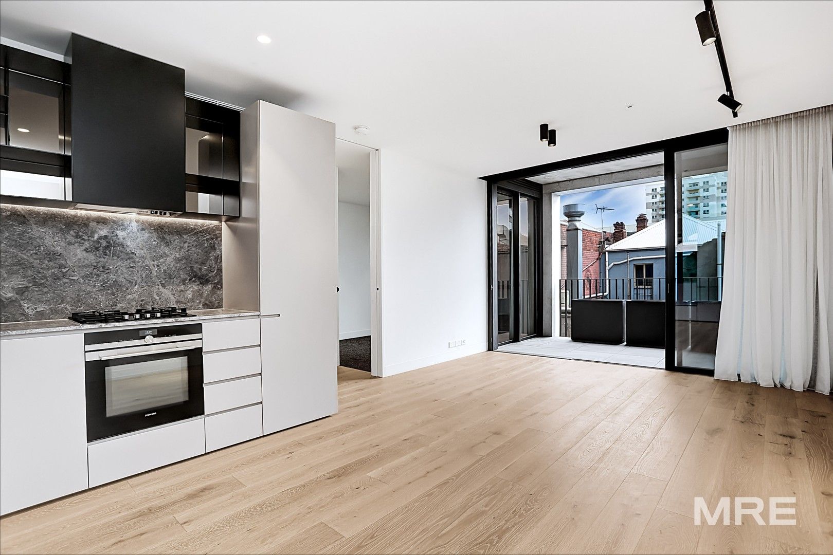 1 bedrooms Apartment / Unit / Flat in 103/5 John Street SOUTH MELBOURNE VIC, 3205