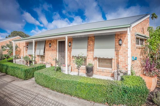 Picture of 2/71 Barry Street, ROMSEY VIC 3434