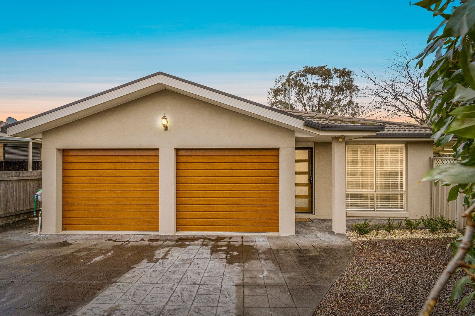 7 Higham Place, Dunlop ACT 2615 Domain