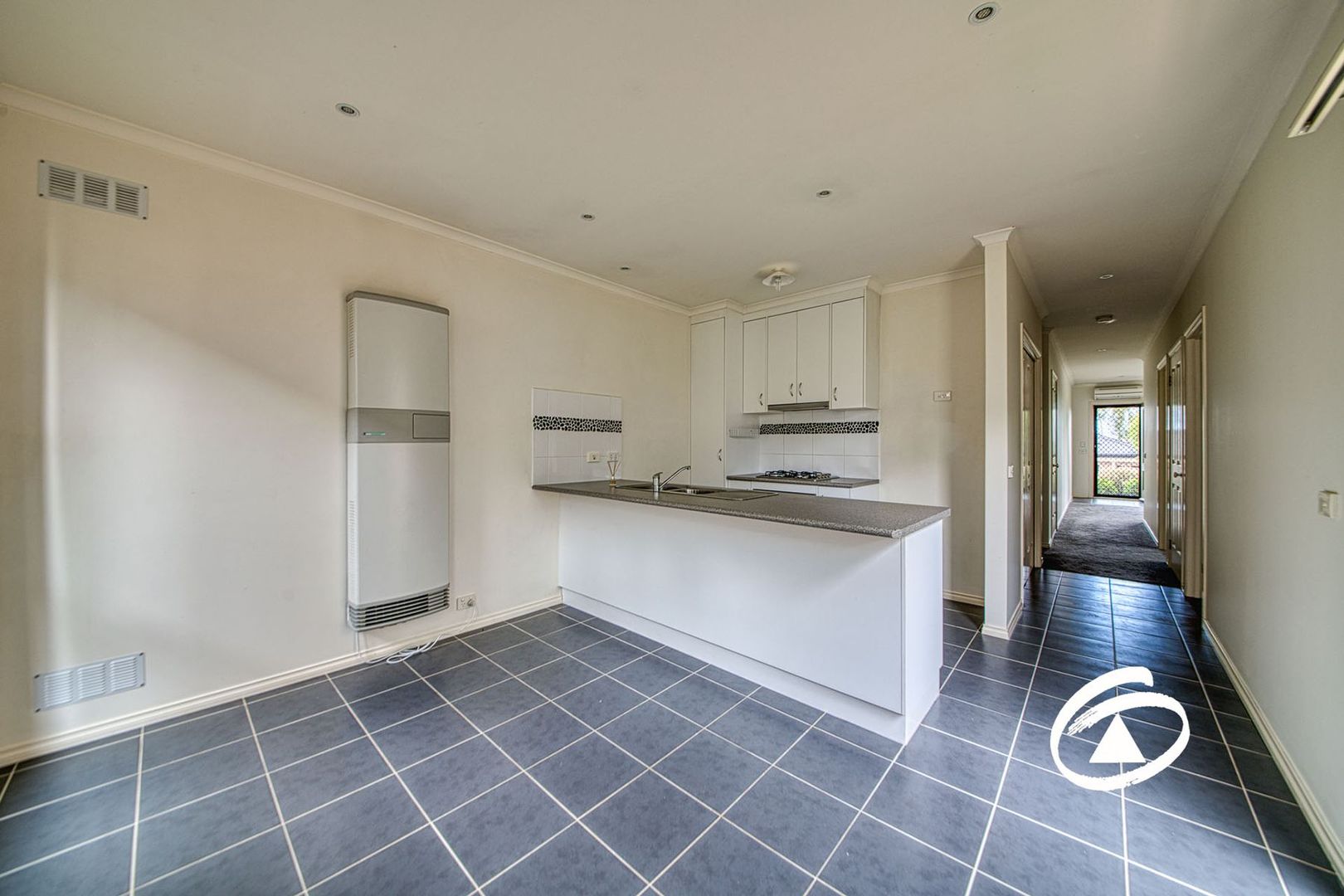 17/103 Army Road, Pakenham VIC 3810, Image 2