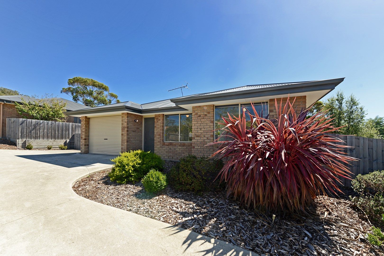 1 & 2/53 Emmaline Court, Rokeby TAS 7019, Image 0