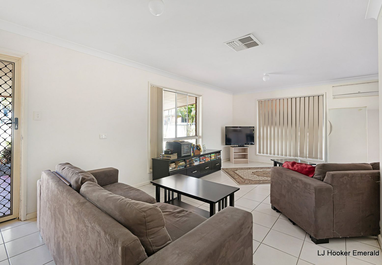 110 Gray Street, Emerald QLD 4720, Image 1