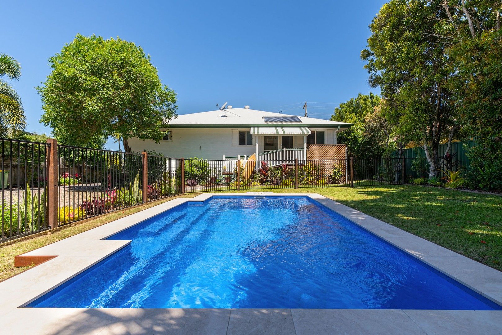19 Golden Hind Avenue, Cooloola Cove QLD 4580, Image 0