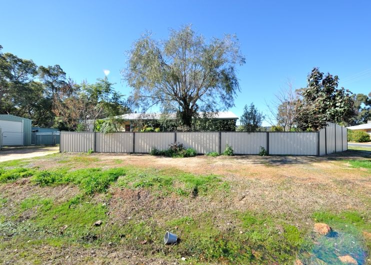 2 Central Avenue, NORTH DANDALUP WA 6207, Image 2