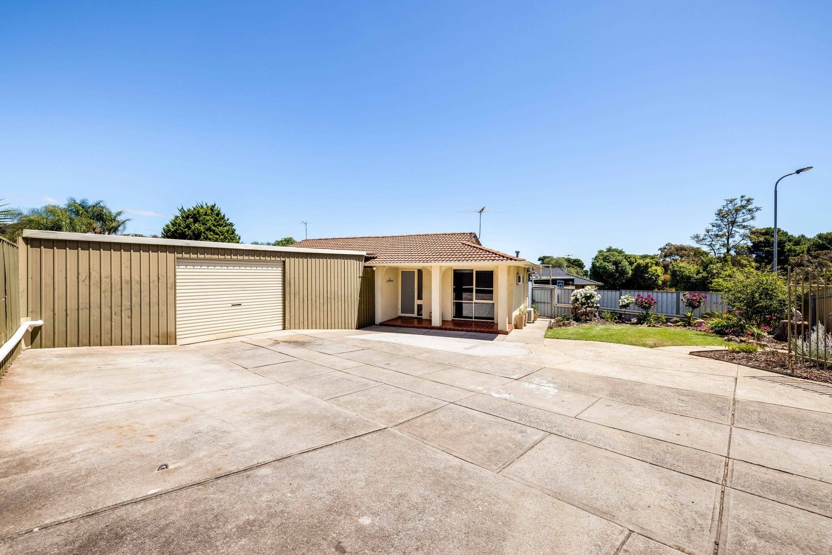 8 Hamar Court, Hackham West SA 5163, Image 0