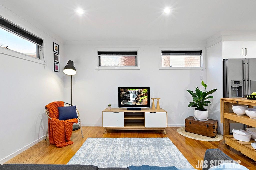 4/17 Clarke Street, West Footscray VIC 3012, Image 2