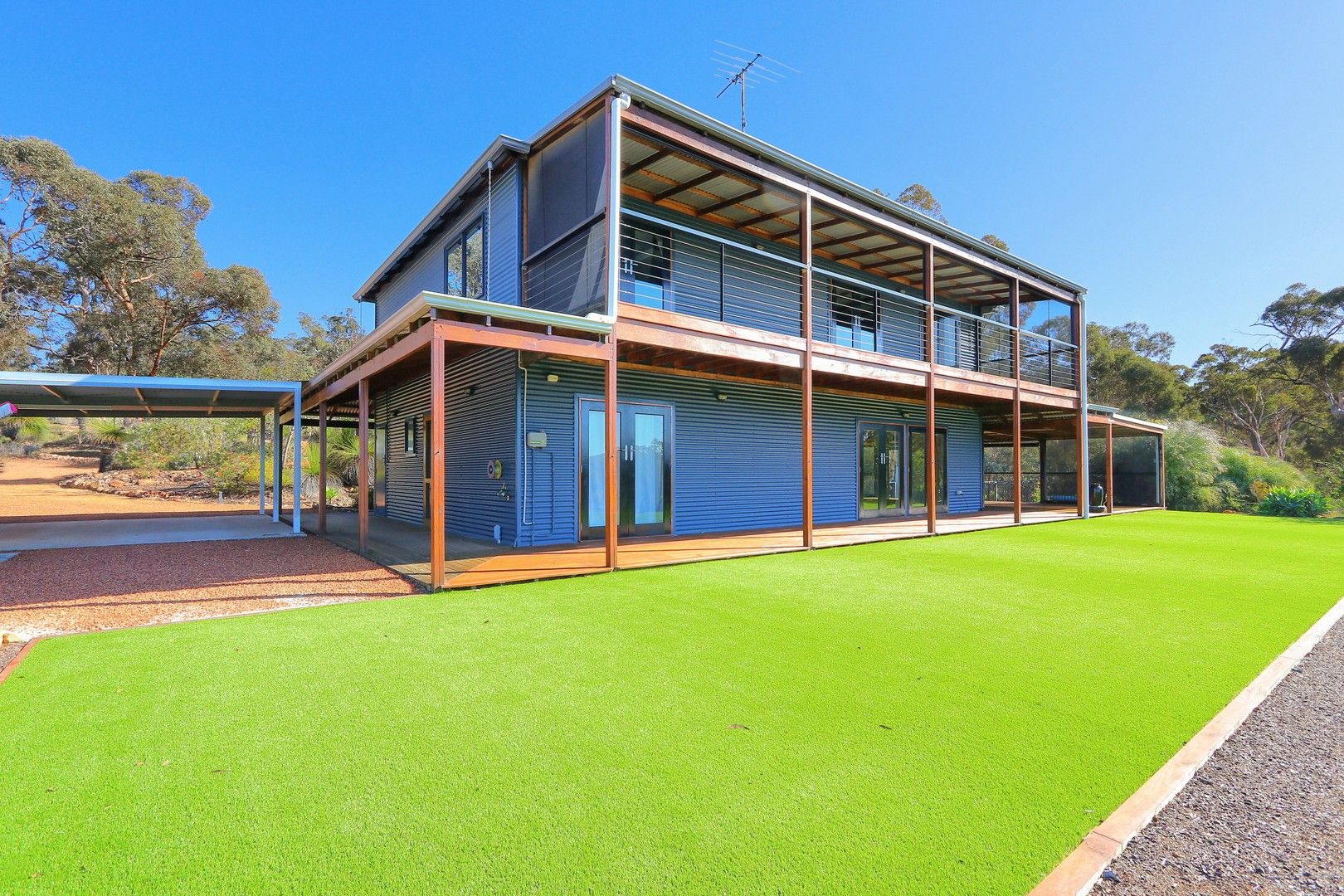 4 bedrooms House in 20 Parkland Drive JULIMAR WA, 6567
