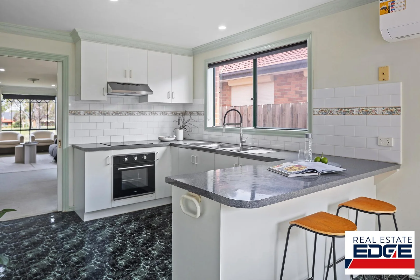 Additional image 11 of 21 Penlow Court, Hillside VIC 3037