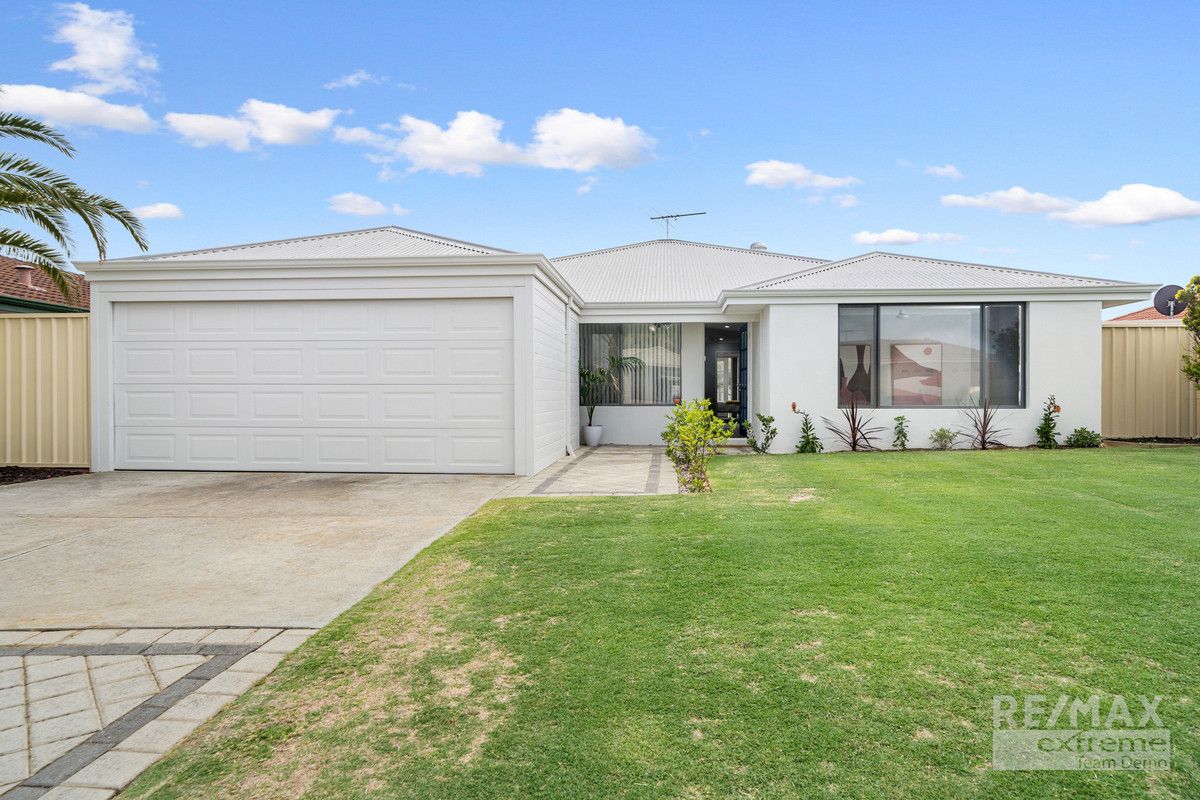 4 bedrooms House in 76 St Barnabas Boulevard QUINNS ROCKS WA, 6030