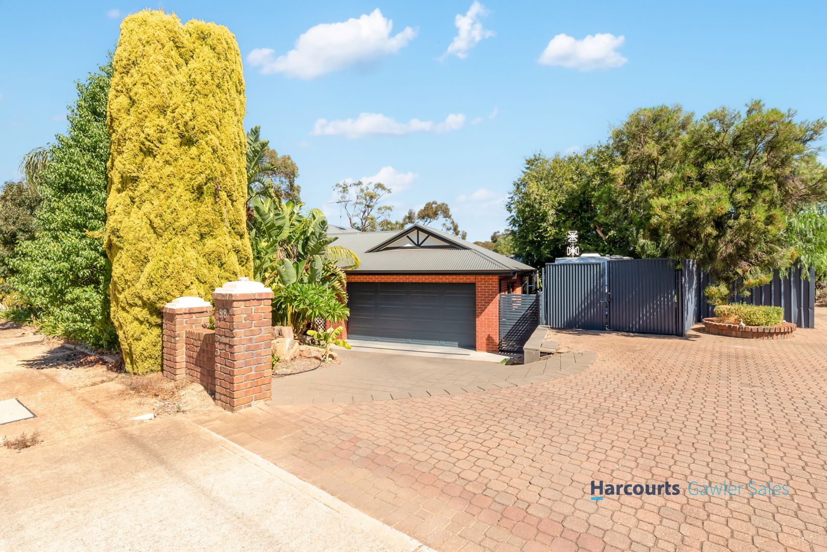 98 Lyndoch Road, Gawler East SA 5118, Image 2