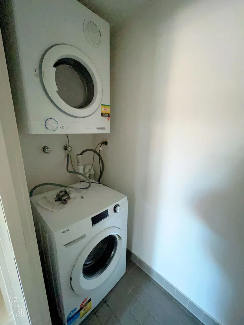 Additional image 9 of WeChat: KRL119 L2/4 Grandstand parade, Zetland NSW 2017