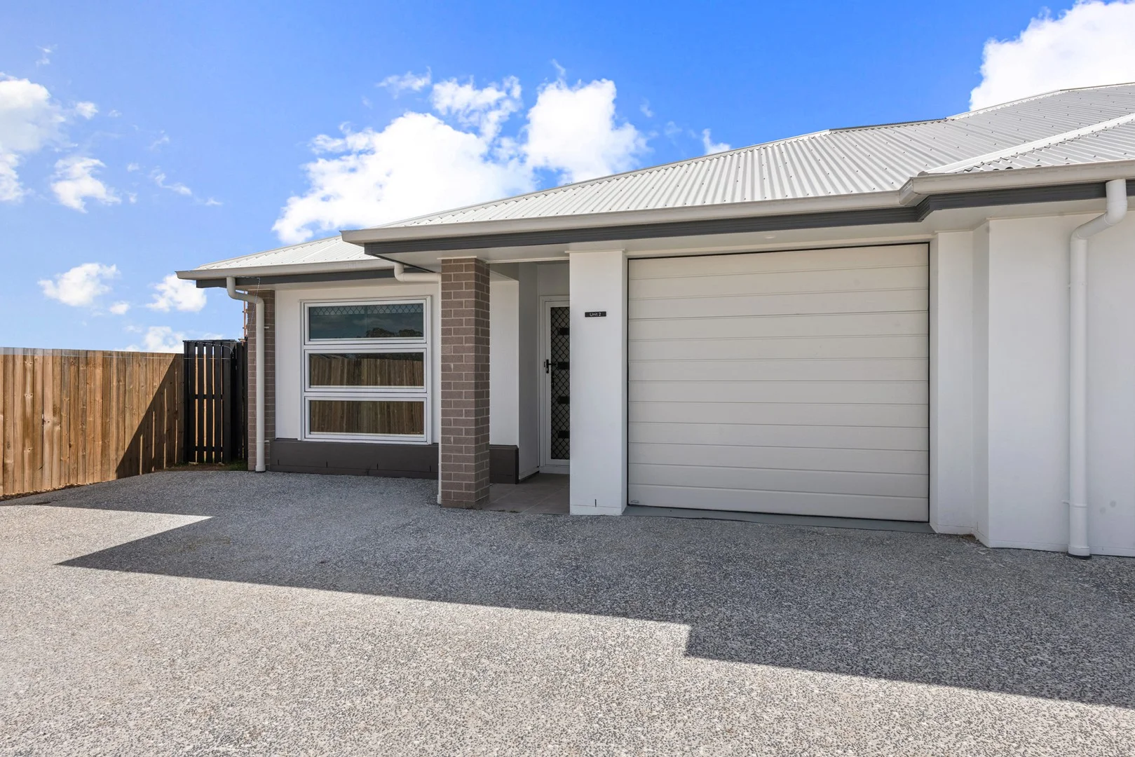 2/8 Sintra Circuit, Logan Reserve QLD 4133