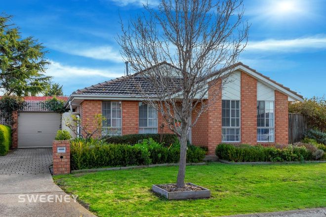 Picture of 27 Saratoga Crescent, KEILOR DOWNS VIC 3038