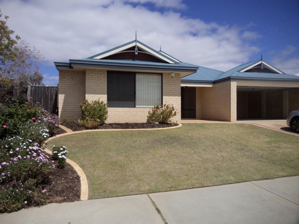 4 bedrooms House in 107 Granesee Drive ELLENBROOK WA, 6069