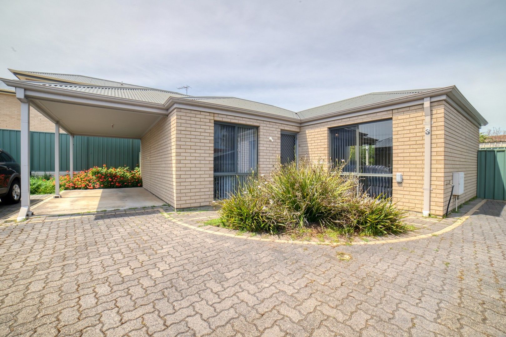 3 bedrooms House in 2 & 3/4 Sedunary Road MORPHETT VALE SA, 5162