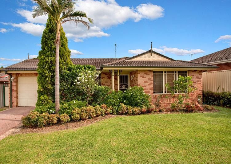 12 Fenech Place, Quakers Hill NSW 2763