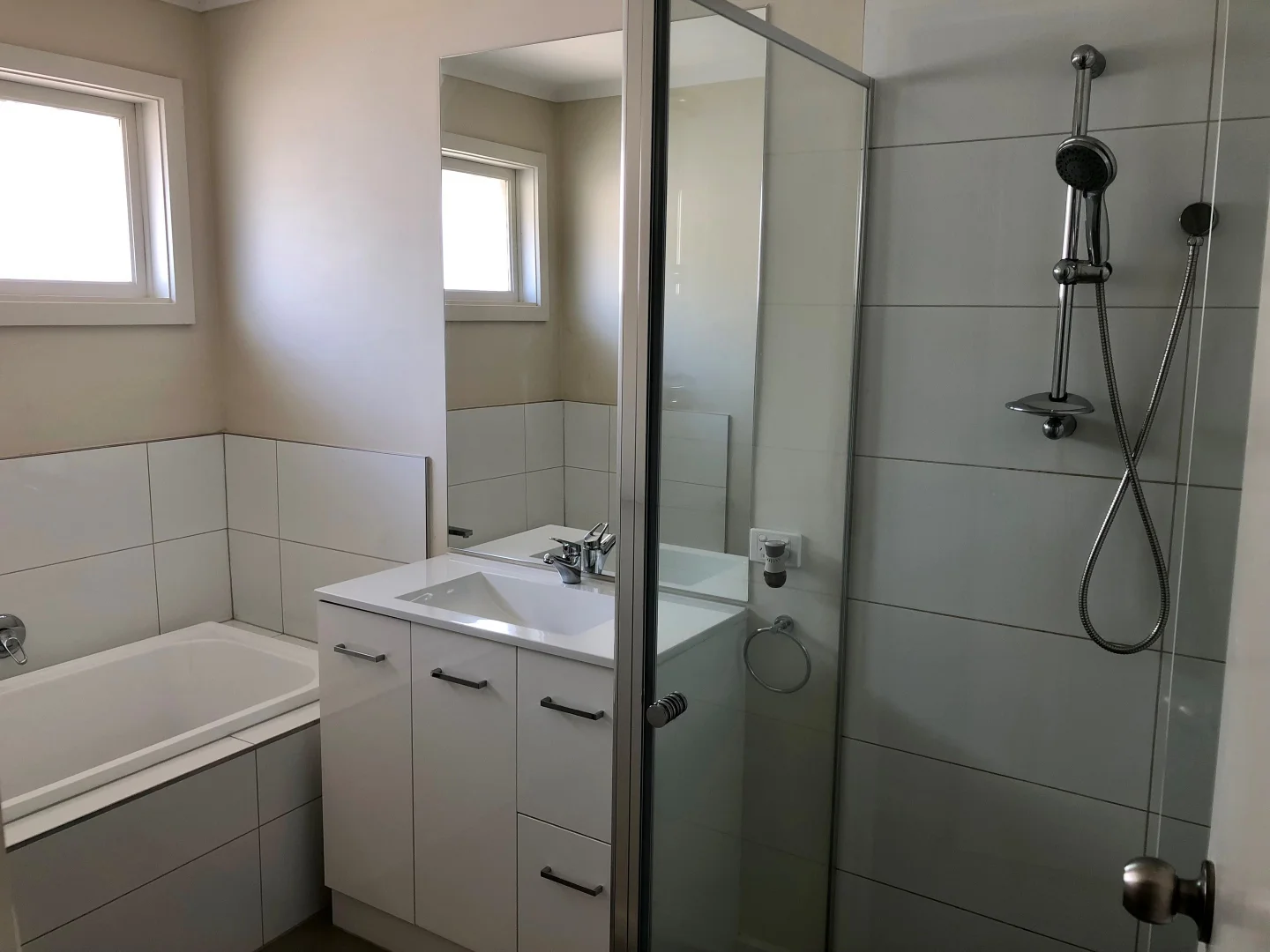 Additional image 4 of 1B Wooddale Grove, Mitcham VIC 3132