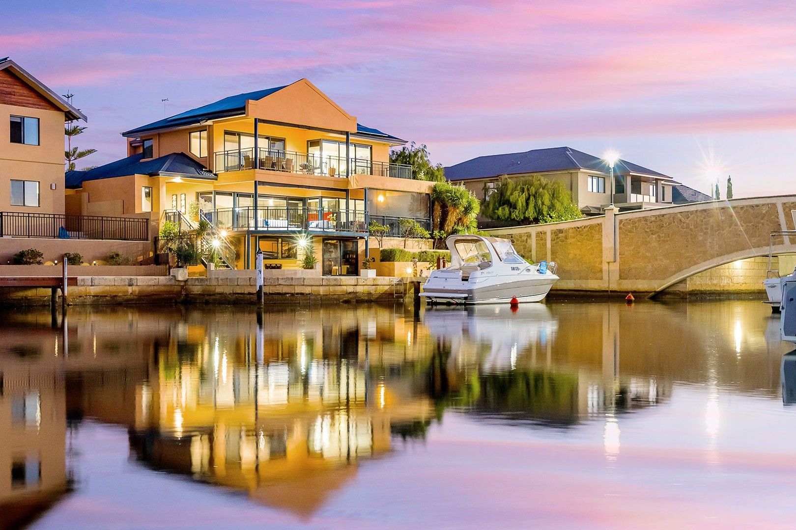 2 Sandpiper Island Retreat, Wannanup WA 6210, Image 0