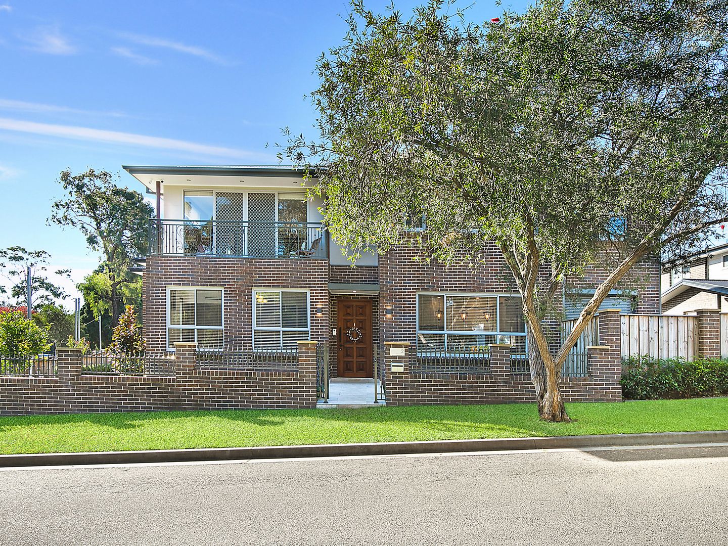 4 bedrooms House in 2 Dennis Street ERMINGTON NSW, 2115