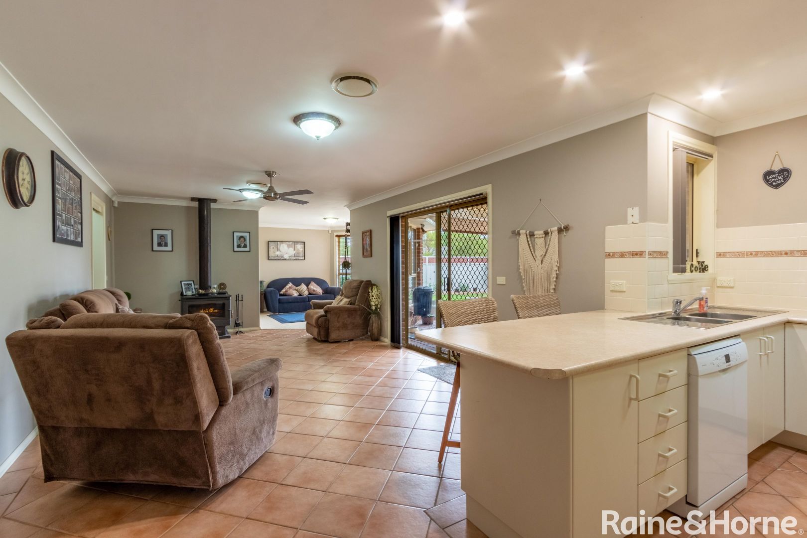 6 Eltham Drive, Kelso NSW 2795, Image 2