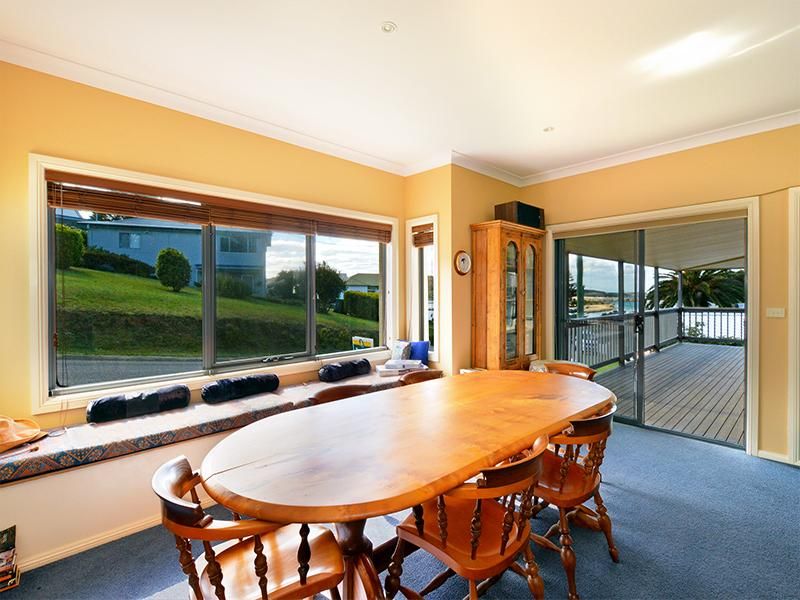 10 Noorooma Crescent, Narooma NSW 2546, Image 2