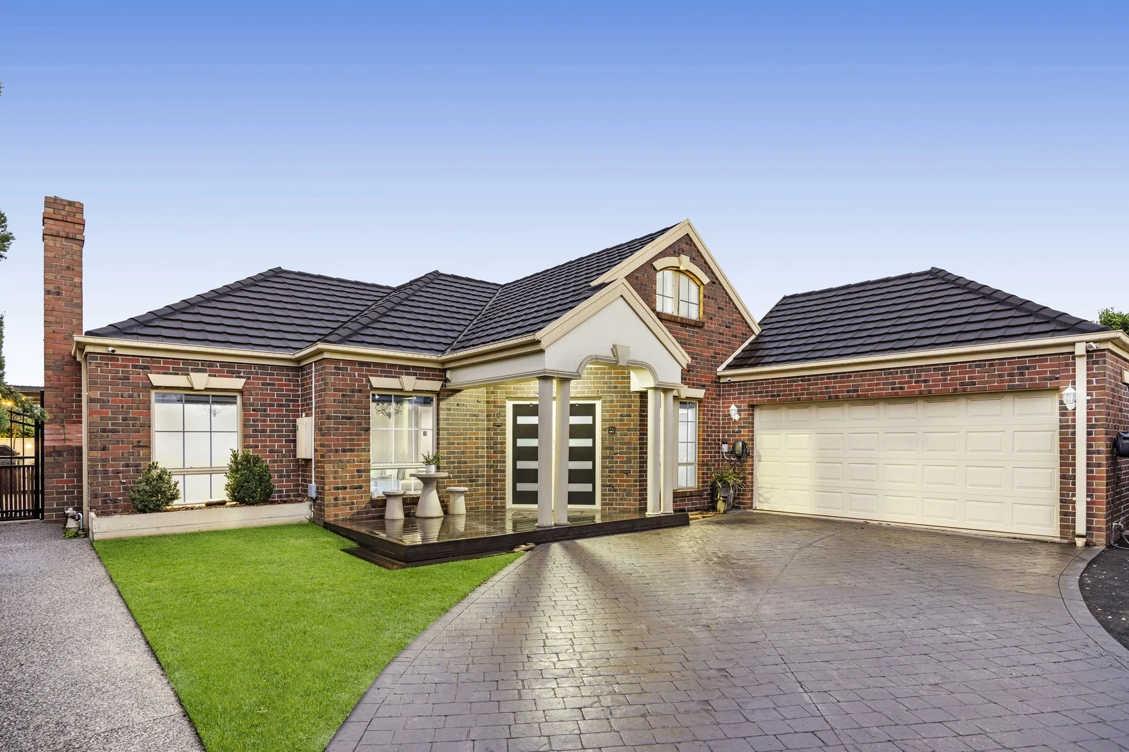 19 Rose Hedge Drive, Sydenham VIC 3037