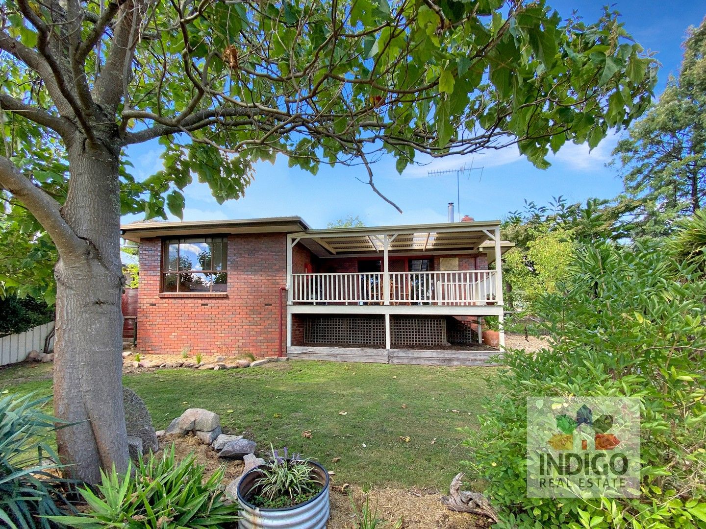 2 Wood Street, Beechworth VIC 3747, Image 0