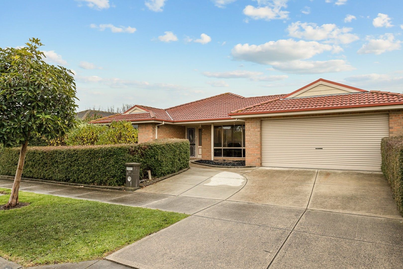 4 bedrooms House in 58 Bailey Boulevard KOO WEE RUP VIC, 3981