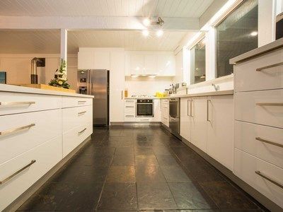 4 bedrooms House in 15 Winsham Road KARRINYUP WA, 6018