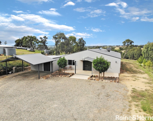 50 Donges Road, Young NSW 2594