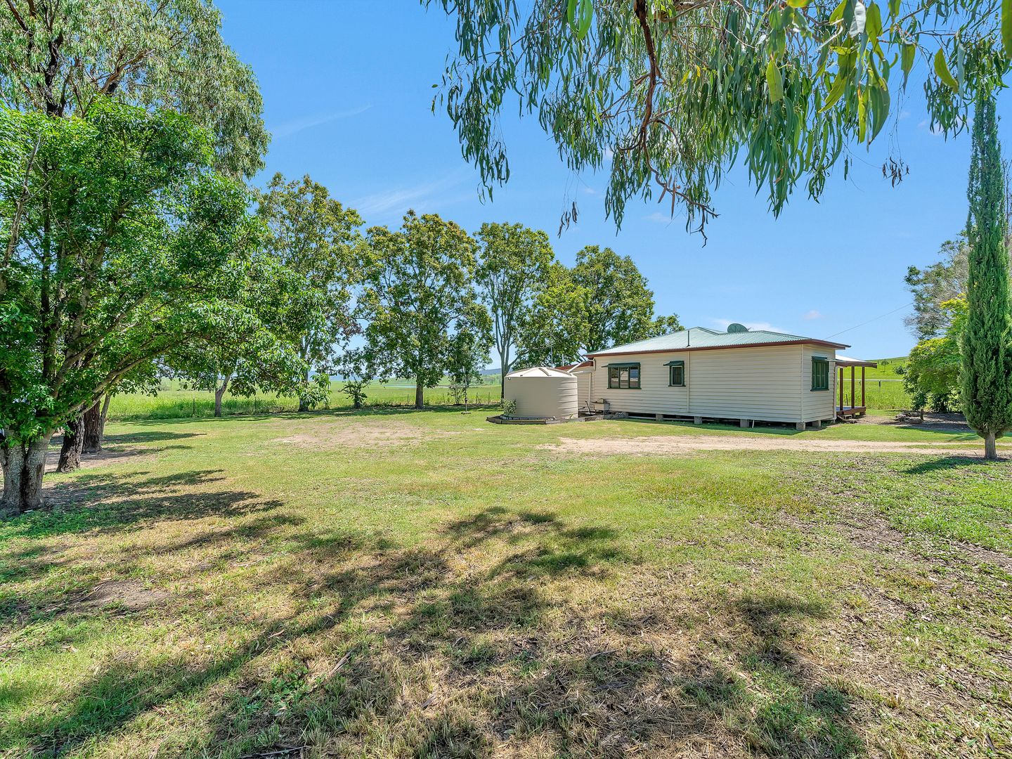 2 Macfarlane Road, Bryden QLD 4312, Image 2