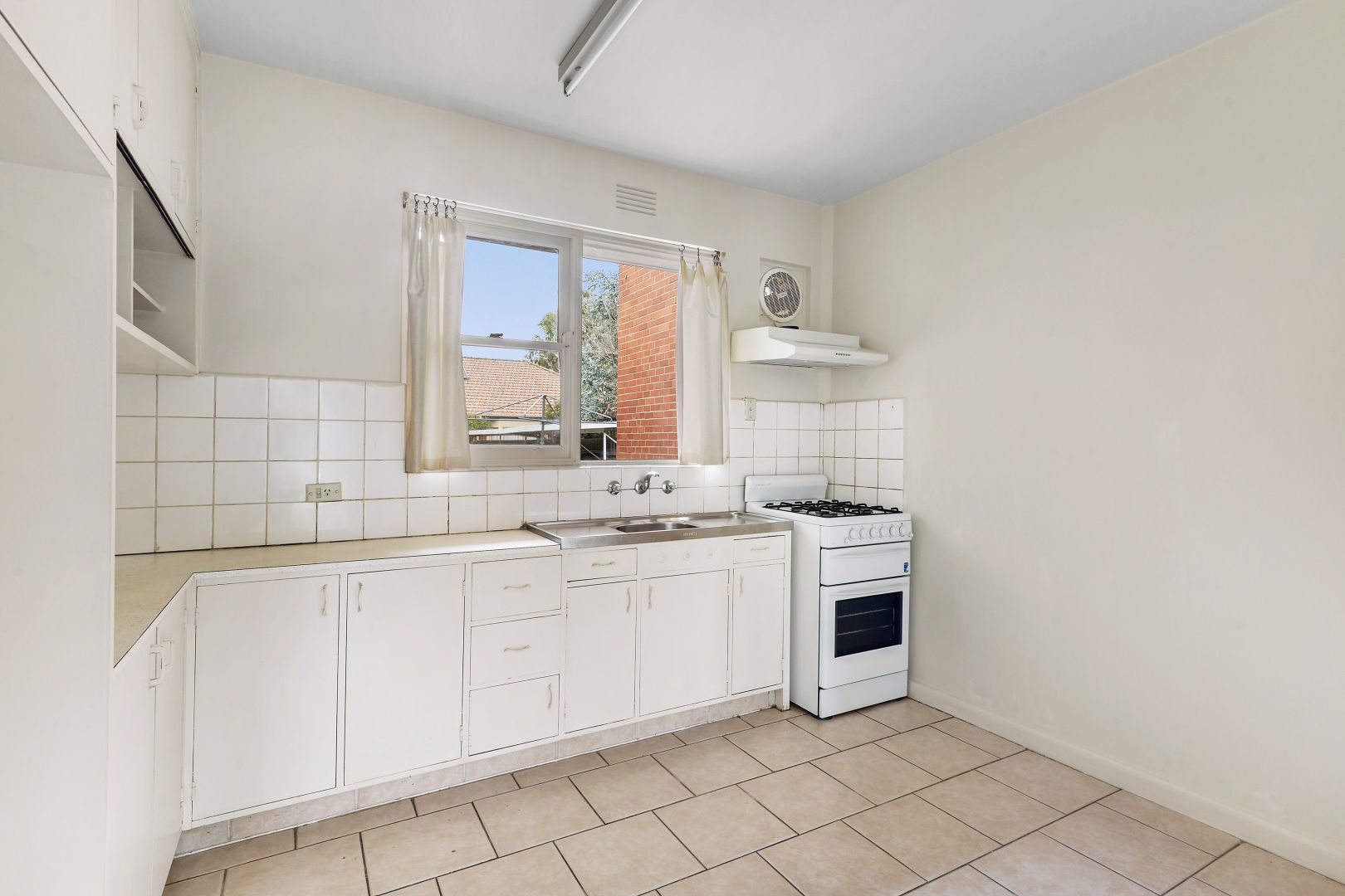 2/36 Burke Road, Malvern East Property History & Address Research