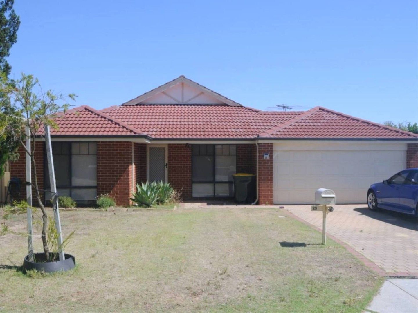 4 bedrooms House in 25 Koomba Rise BERTRAM WA, 6167