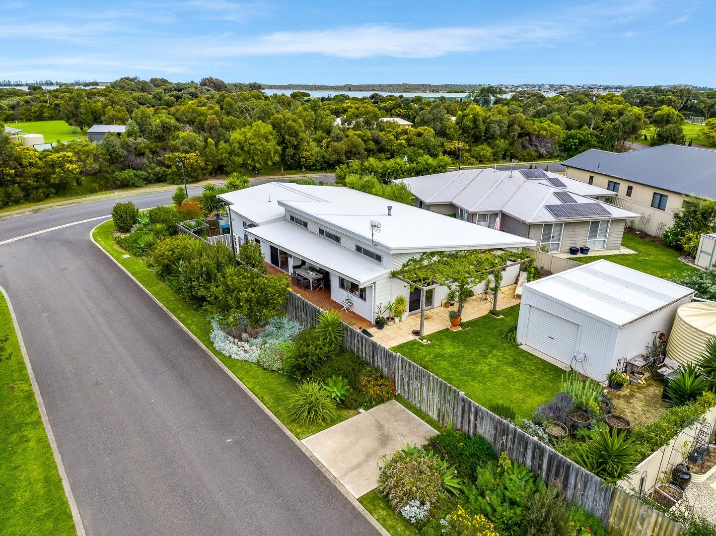 17 Gow Drive, Hindmarsh Island SA 5214, Image 0