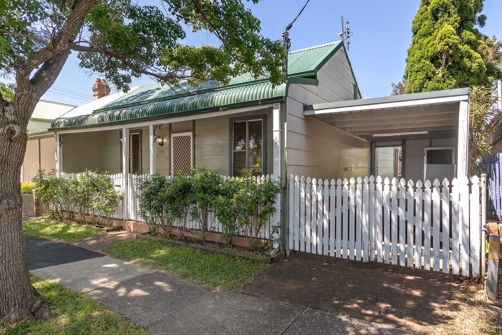 121 Cleary Street, Hamilton NSW 2303, Image 0