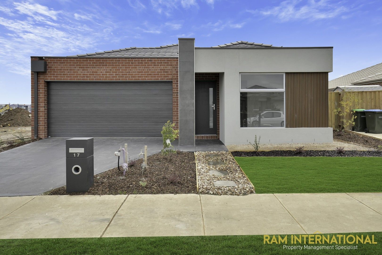 4 bedrooms House in 17 Ellimatta Road MAMBOURIN VIC, 3024