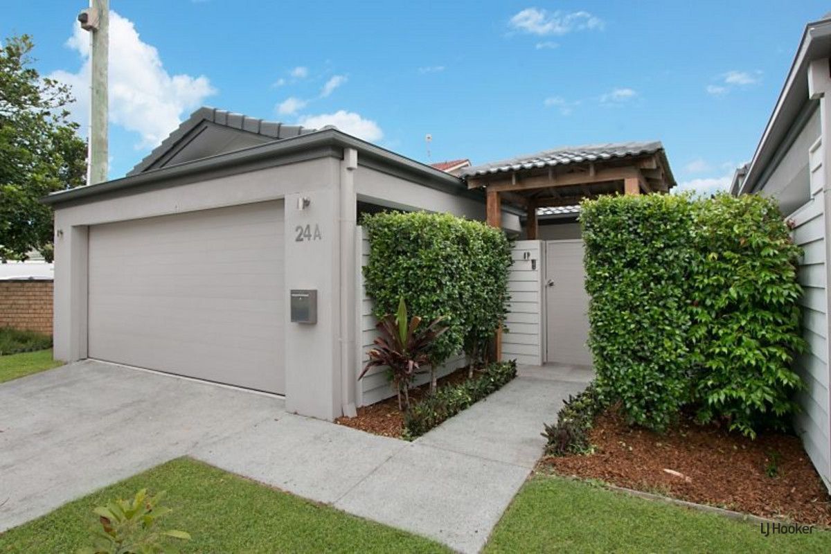 3 bedrooms Duplex in 1/24 Barracuda Court PALM BEACH QLD, 4221