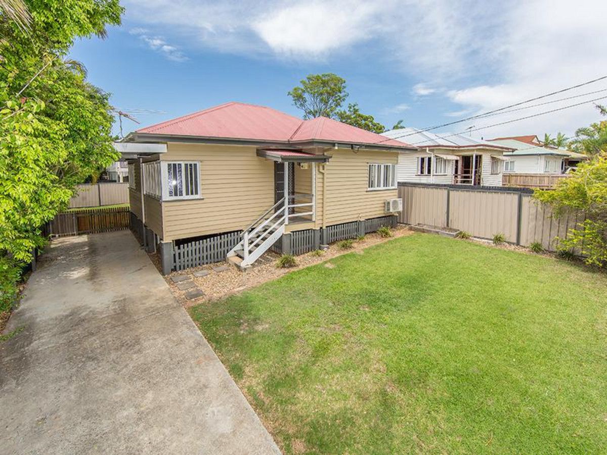 98 Main Avenue, Wavell Heights QLD 4012