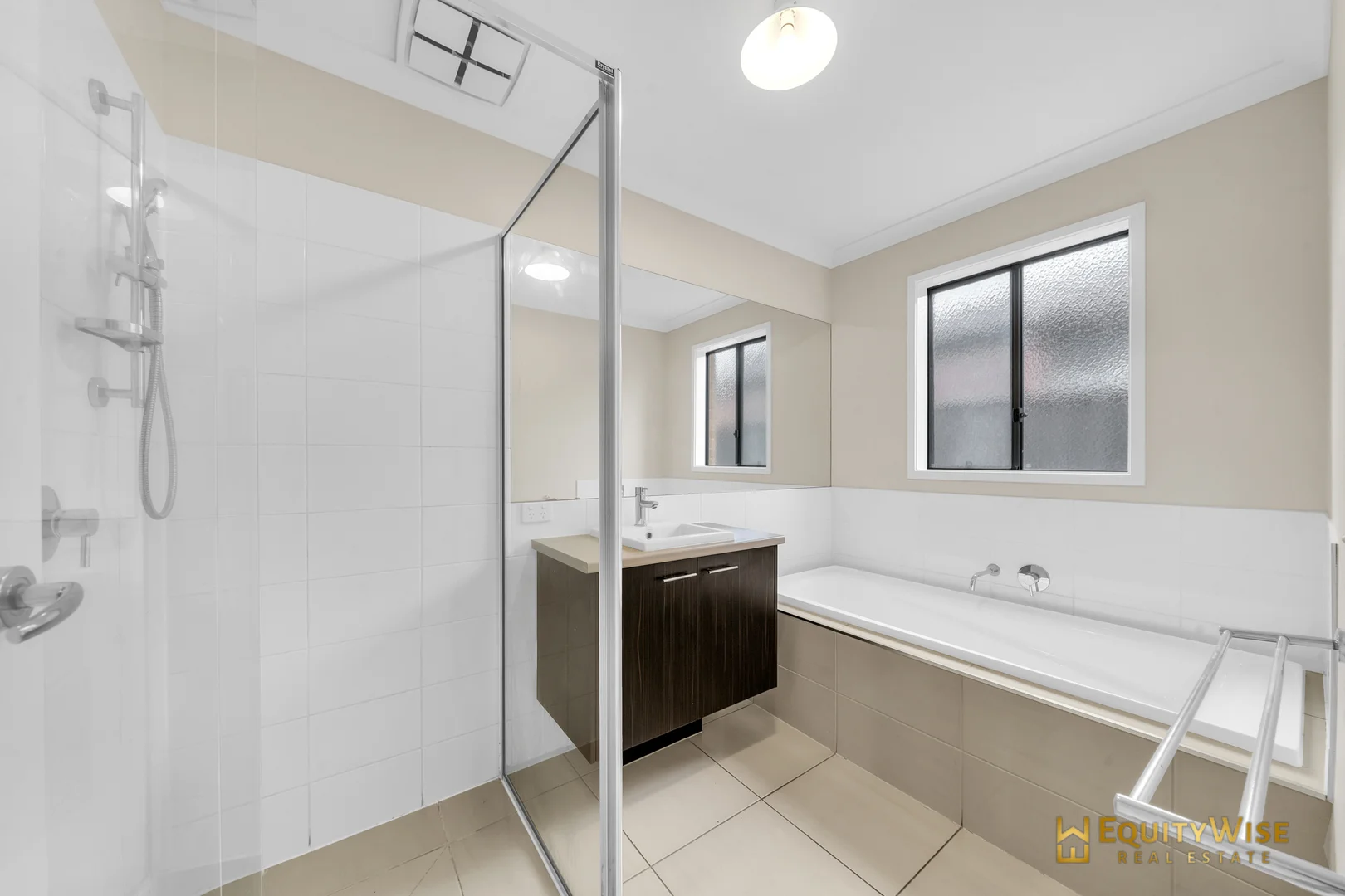 Additional image 11 of 5 Lambertia Crescent, Manor Lakes VIC 3024